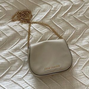 MARC JACOBS GREAT CONDITION SADDLE BAG